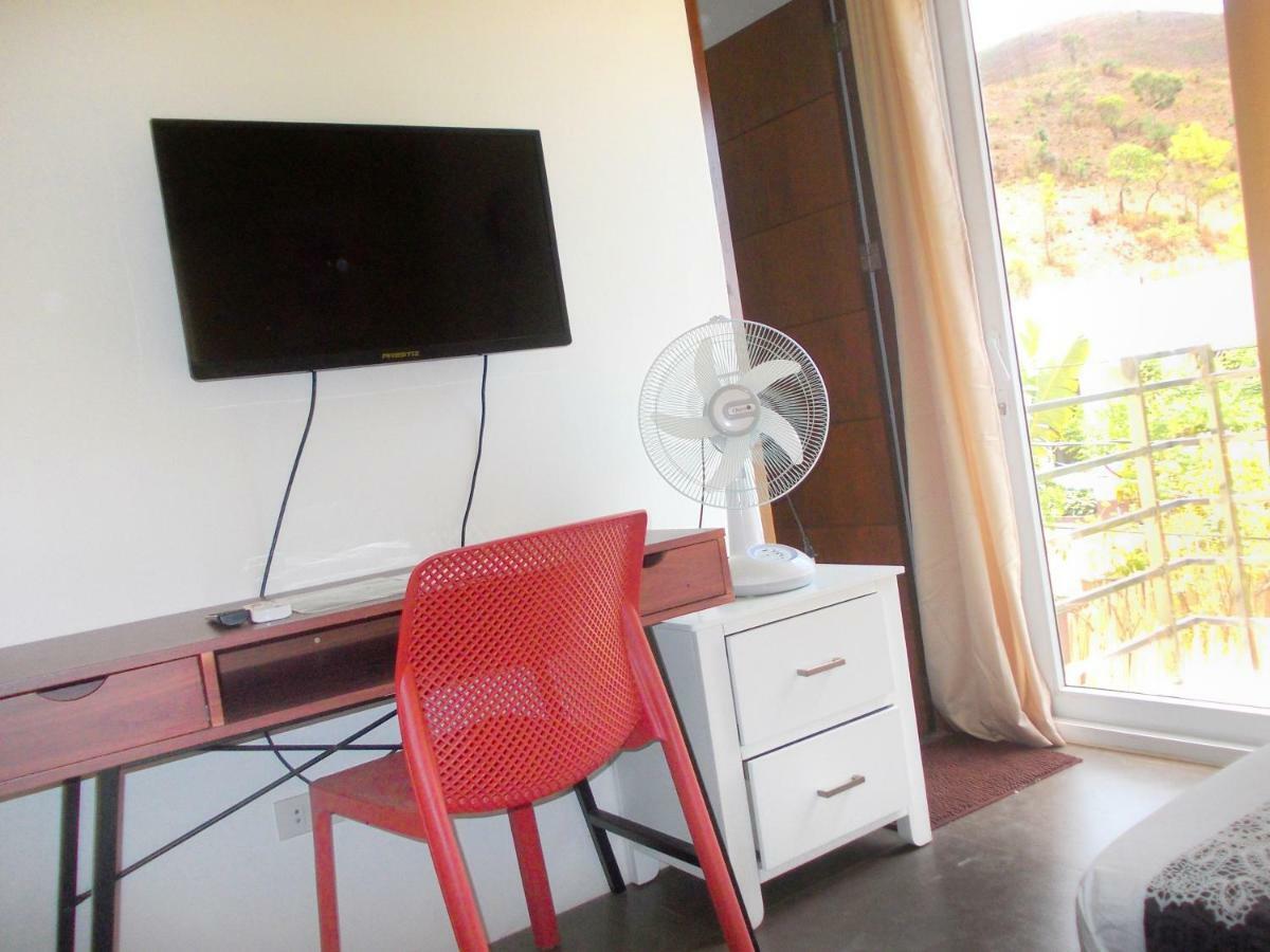 Abrhys Ridge Inn Coron Buitenkant foto